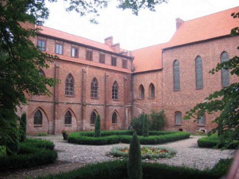 Diecezjalne Centrum Kultury W Zamku Bierzgłowskim Diecezjalne Centrum Kultury Zamek Bierzgłowski - DEOmeo.pl – znajdź